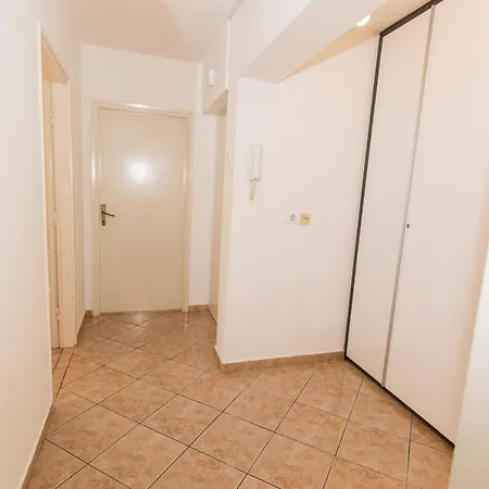Apartment Magi *